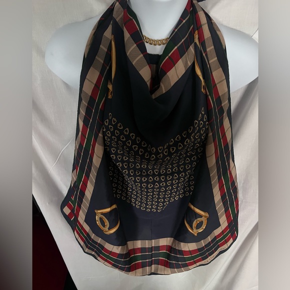 Gucci Silk Scarf. Trophy π print. NWOT - Picture 2 of 4